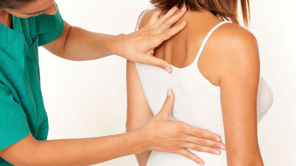 ārsta pārbaude krūšu kurvja osteohondrozei