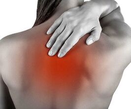sāpes krūšu kurvja mugurkaula osteohondrozes dēļ